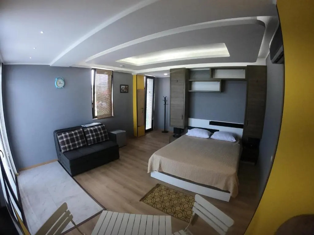 Batumi Hotel R&M