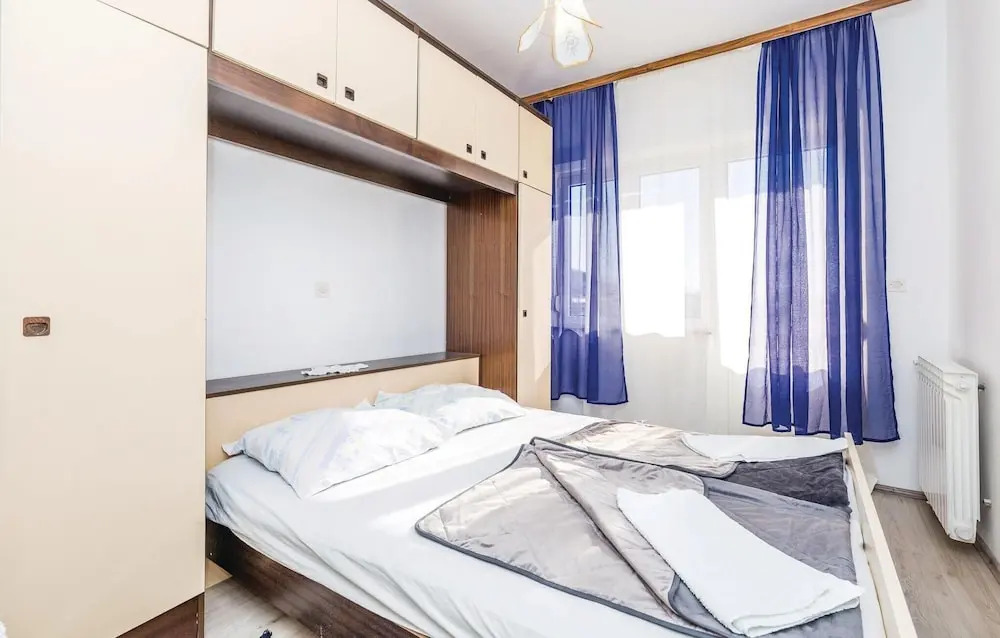 Stunning Home in Rab With Wifi and 4 Bedrooms