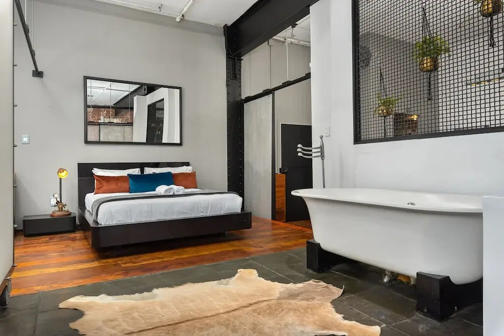 Wolroy House 206