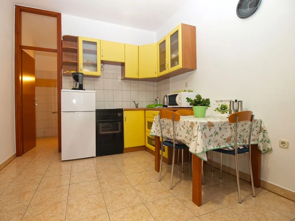 Apartment 397