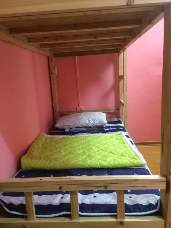 Kaka Youth Hostel