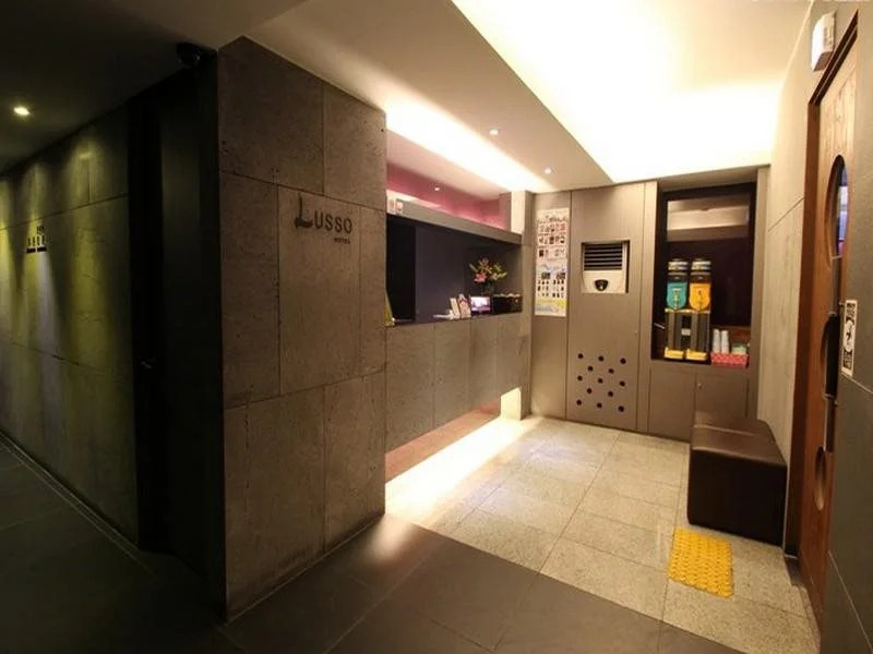 Lusso Hotel