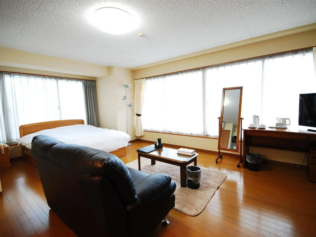 Hotel Fine