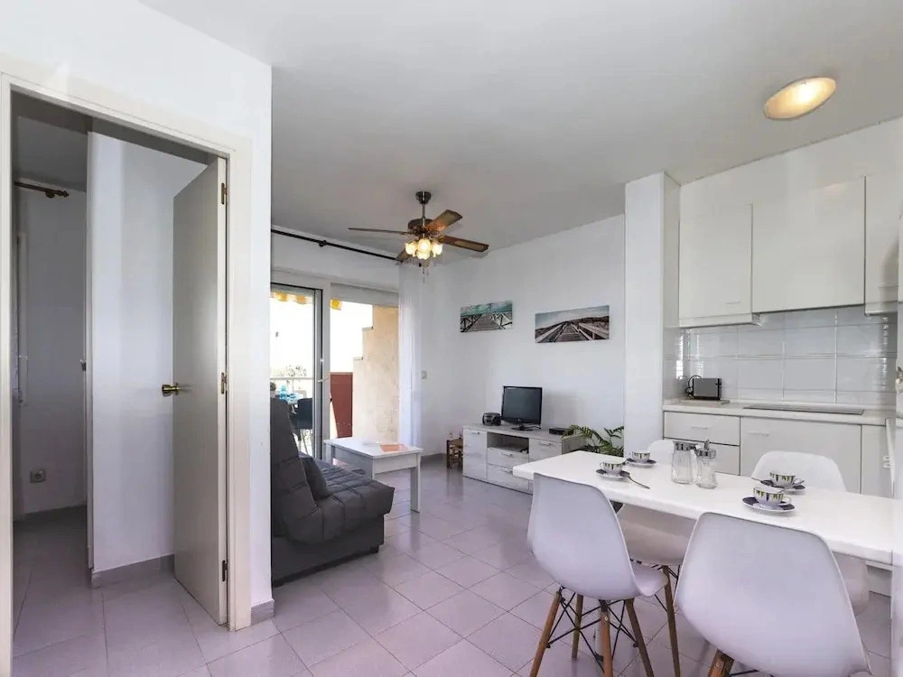Apartment in Roses Near La Perola Beach