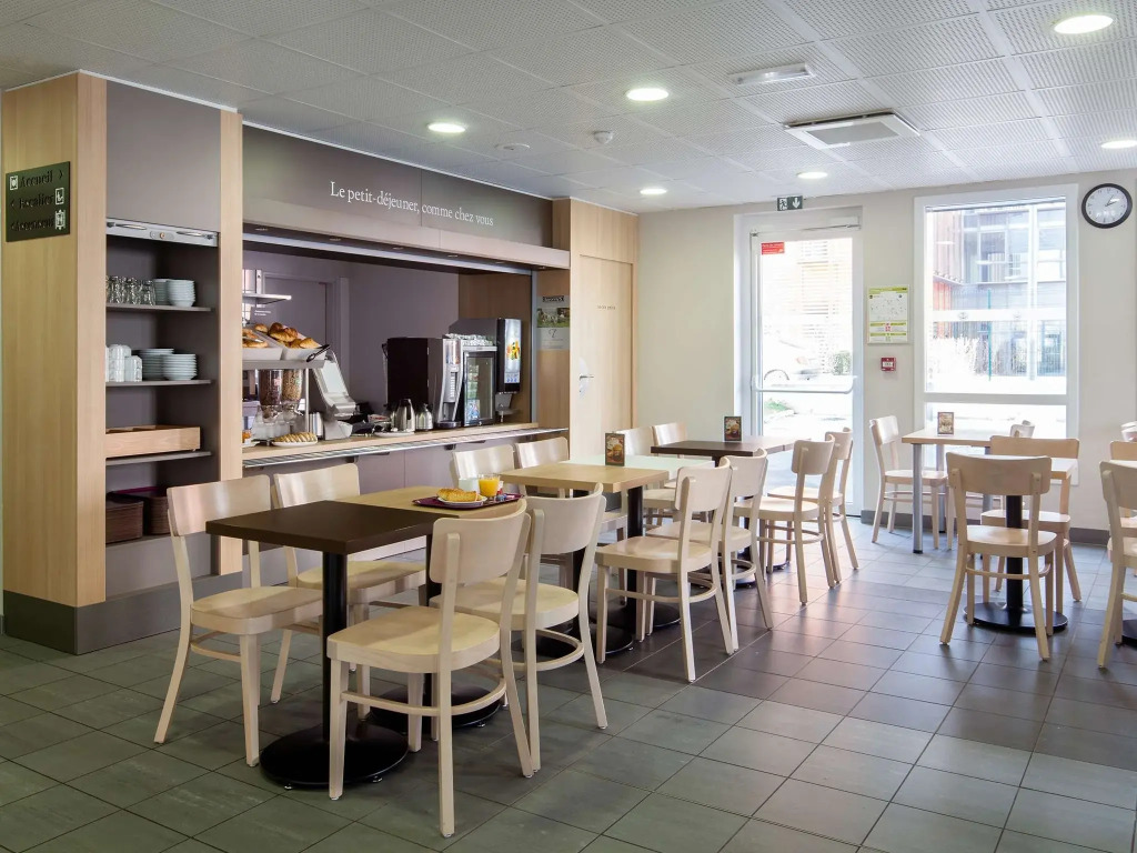 B&B HOTEL Orly Chevilly Marché International
