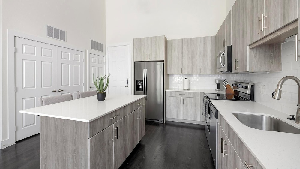 Landing Apartments Fort Worth Near Historic Southside