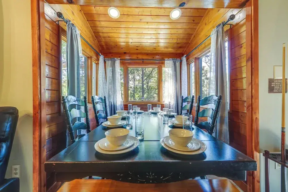 Hot Tub & Pet-Friendly! Gatlinburg Resort Cabin