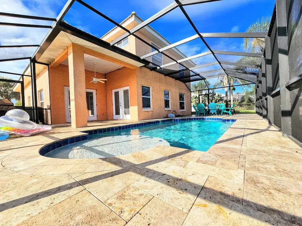 Coral Casa - Amazing Pool House Next to the Beach! 3 Min Walk! Awesome Pool!