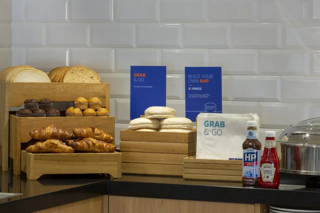 Holiday Inn Express Edinburgh City Centre by IHG