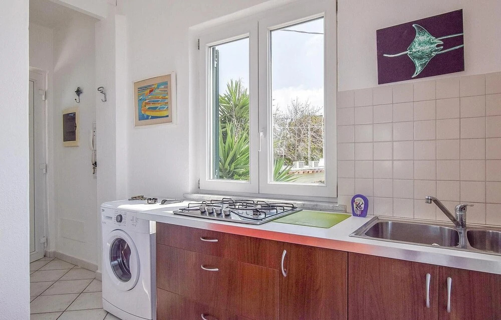 Awesome Home in Sant'angelo With Wifi