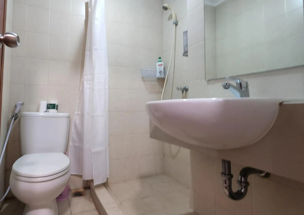 3BRs Penthouse View near JIEXPO Kemayoran Free Netflix & Amazone Prime Video