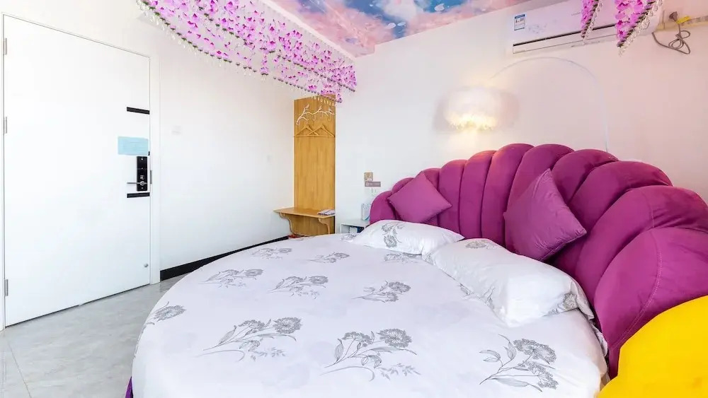 Floral Hotel Jiu Qi Yin Ju Dunhuang