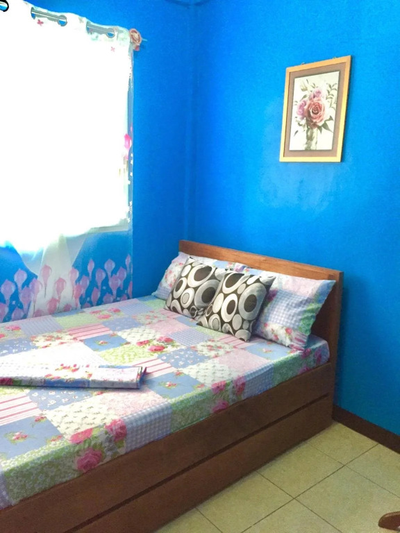 April's Tourist Inn