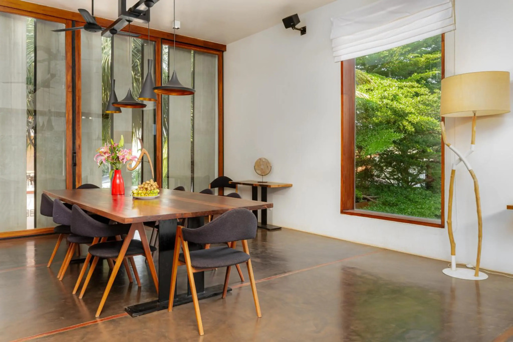 Modern 5 bedroom central pool villa - Rose Apple Residences
