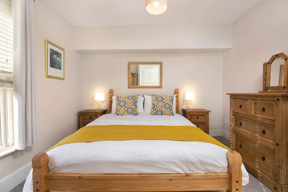 Salt Lane Apartments