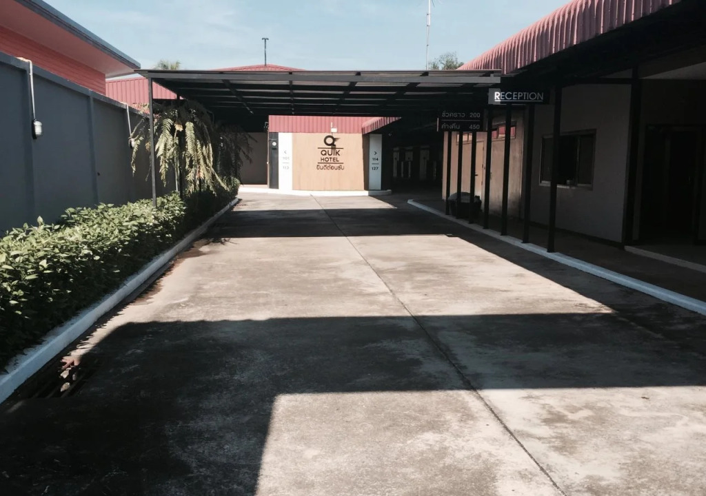Quik Hotel