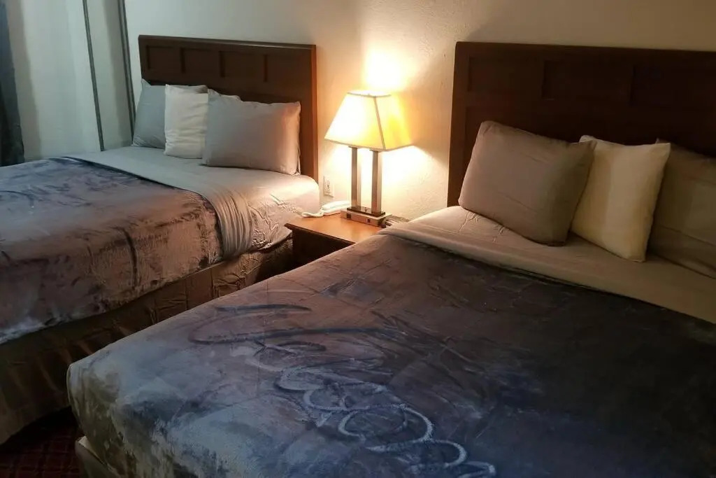 OSU 2 Queens WI-FI Hotel 208 Booking
