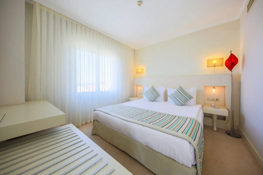 Sisus Marina Hotel