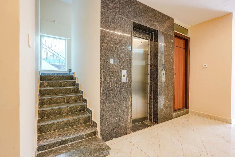 FabHotel Crystal Suites - Marathahalli