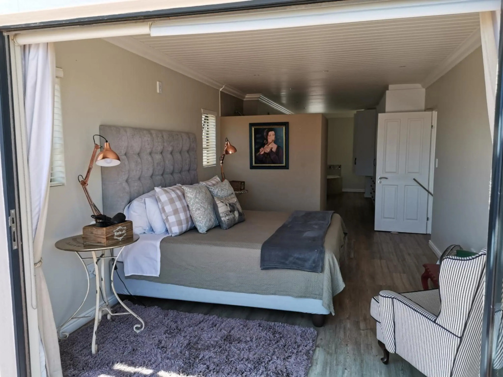 Paradise Beach Apartments Langebaan 4 Elara