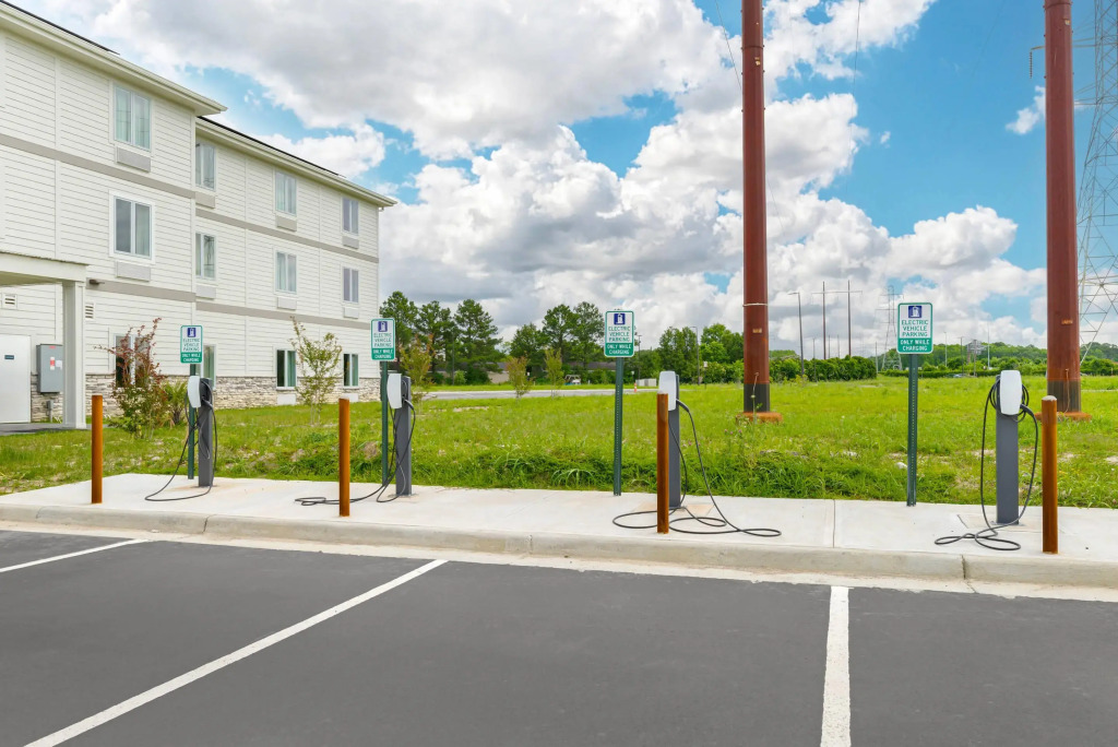 MainStay Suites Chesapeake - Greenbrier