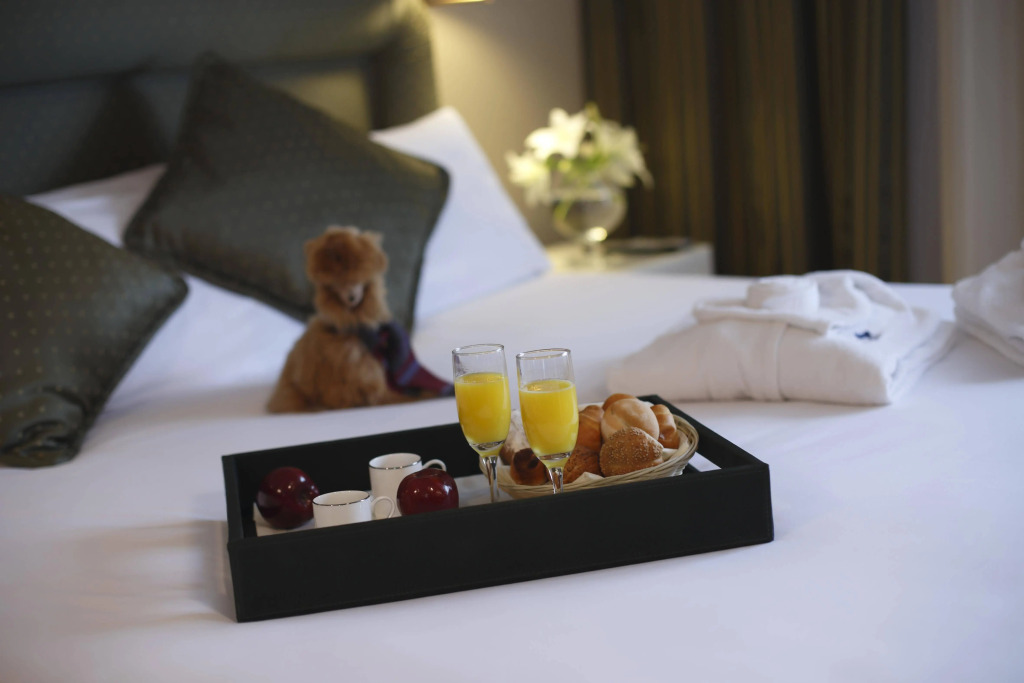 Suites del Bosque Hotel