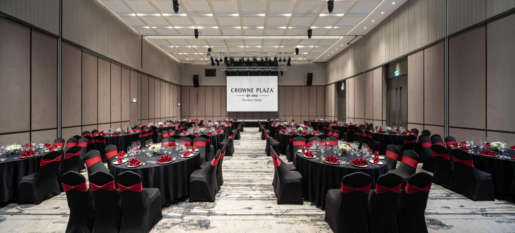 Crowne Plaza Phu Quoc Starbay by IHG