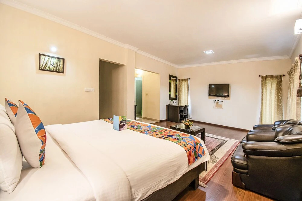 FabHotel Green Forest