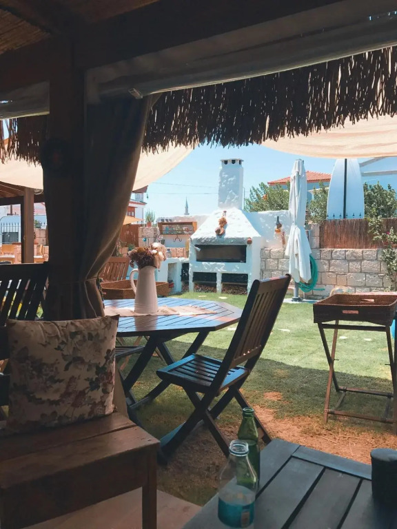 ZEVKLİLER ALAÇATI hotel