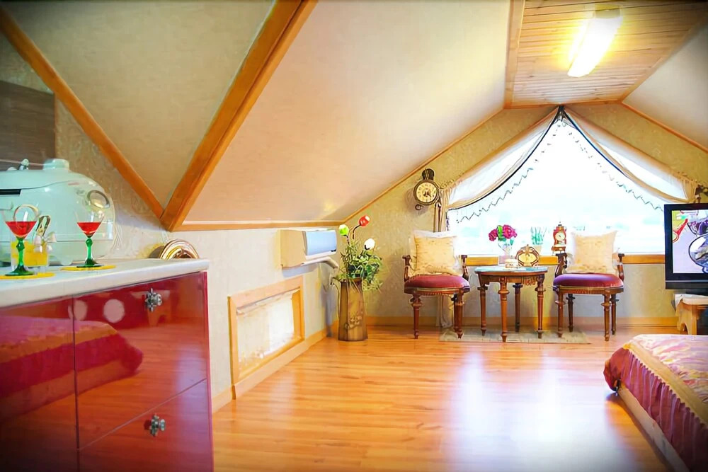 Buan Pension Maple