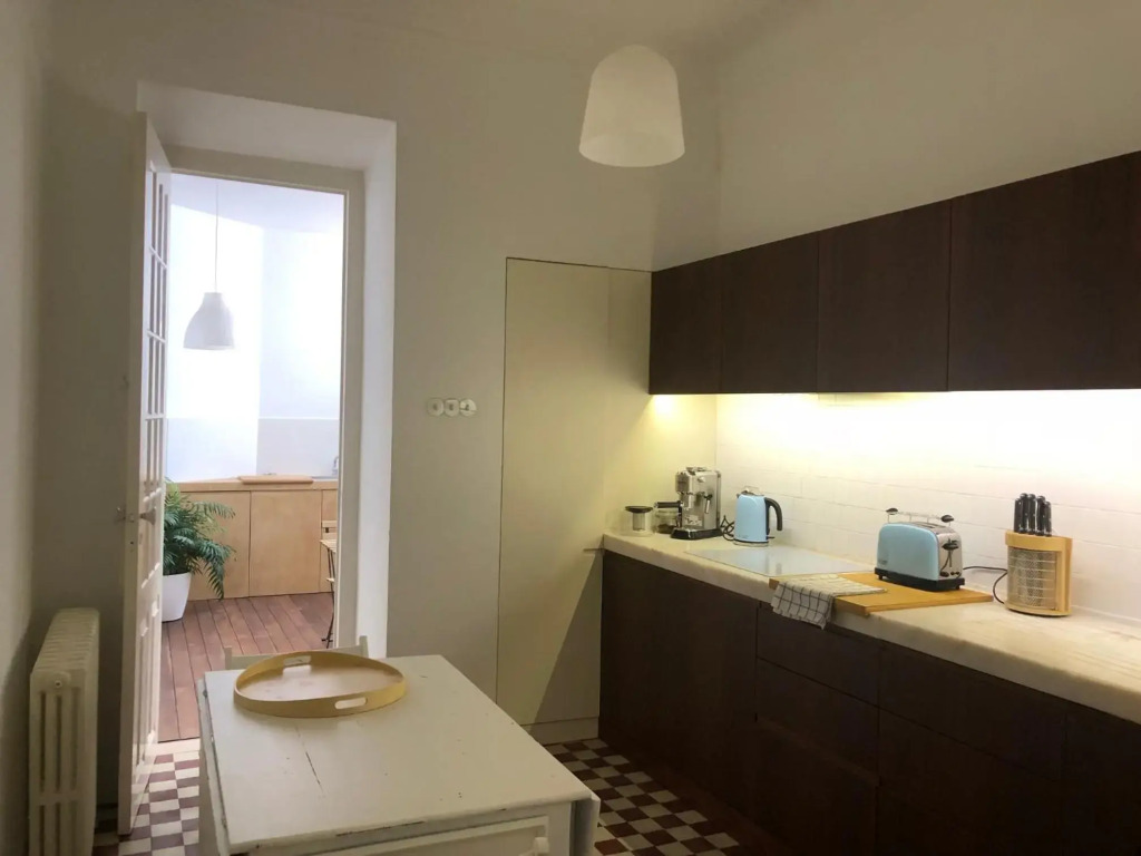 Rua Tenente Campos Rego, Ground Floor