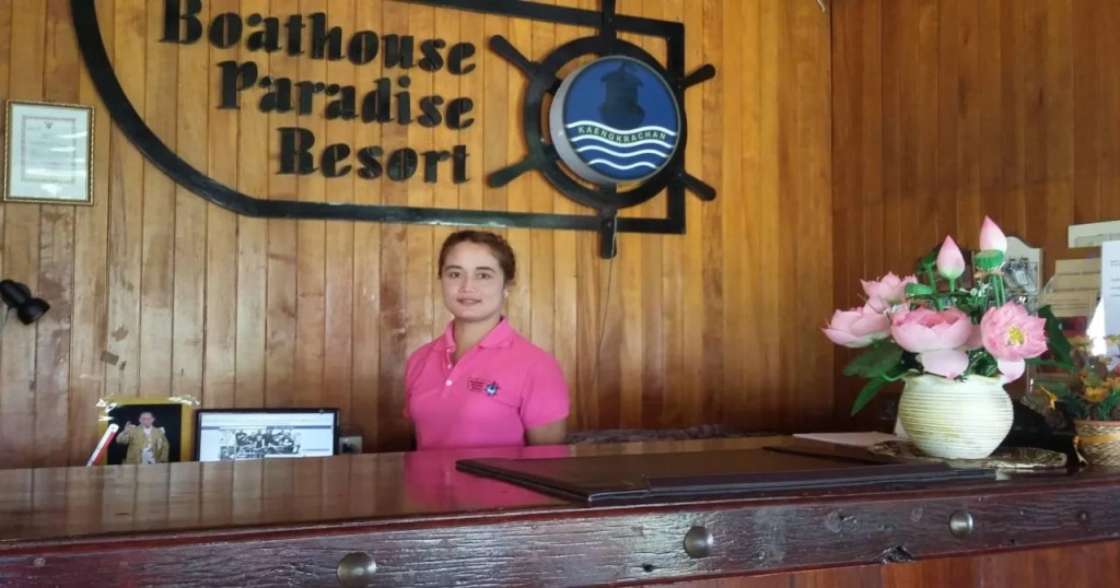 Kaengkrachan Boathouse Paradise Resort