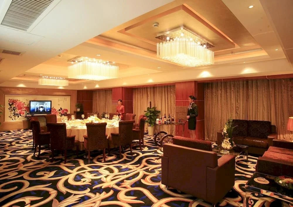 Huaxin Grand Hotel