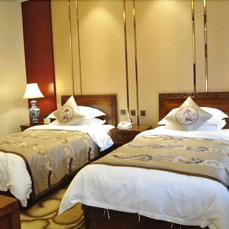 Chong Ning Castle Hotel