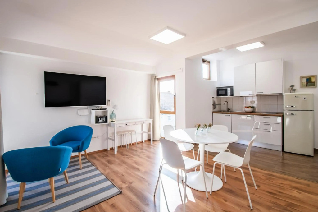 apartment seafront Umag center old town seaview 4