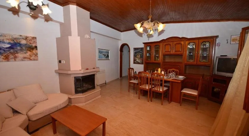Rena Studios