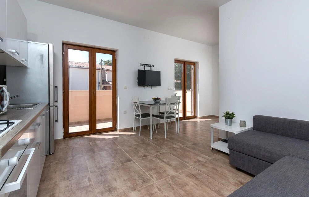 Stunning Home in Barbariga With 4 Bedrooms, Wifi and Outdoor Swimming Pool