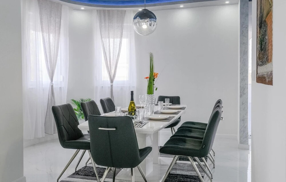 Stunning Home in Pula With Wifi and 7 Bedrooms