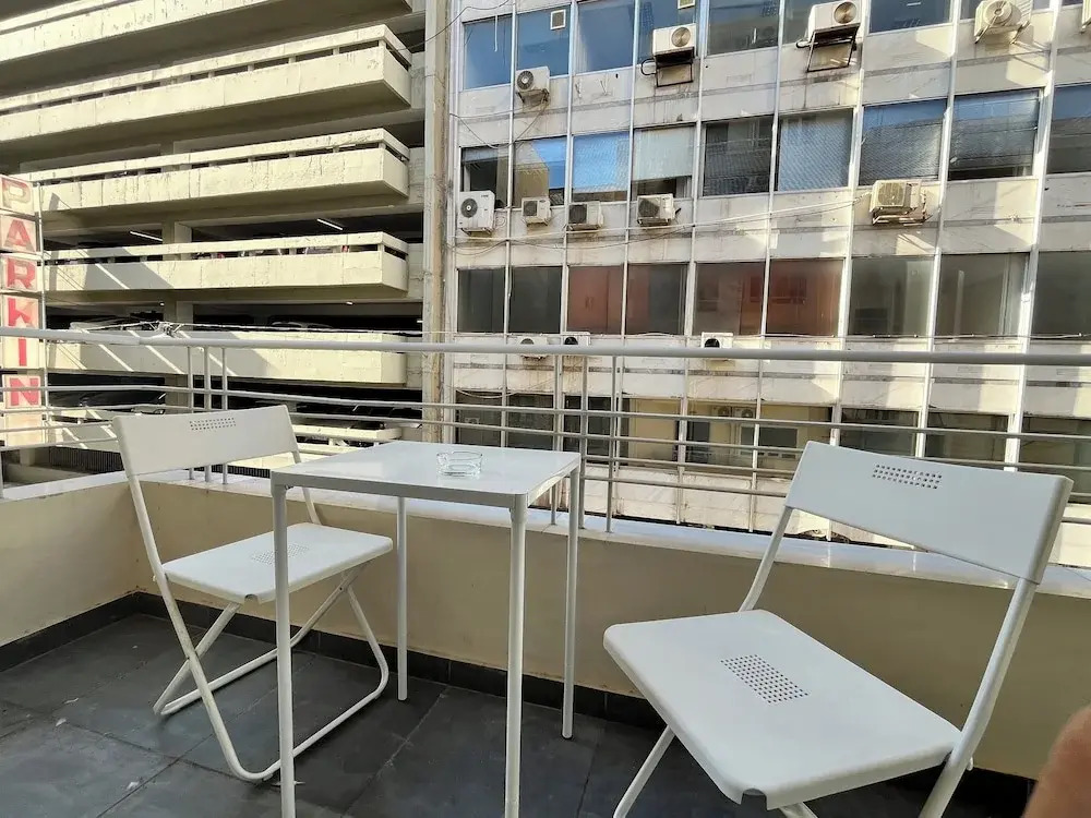 Vibrant Omonia Oasis, Modern Apartment in the Heart of Athens