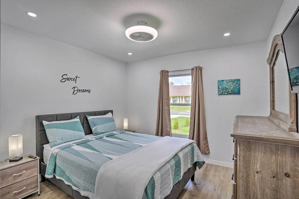 Hot Tub & Fenced Yard: Home in Sebring