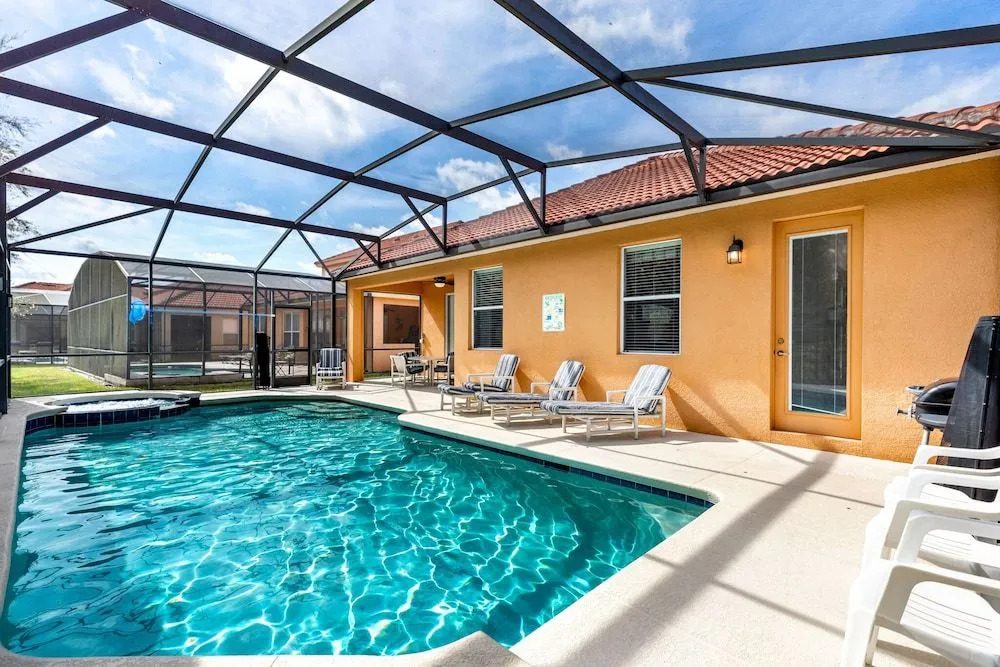 Gated Private Pool Home With Spa & Games Room