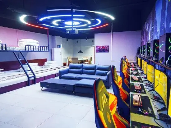 Mirren Hotel (Wuhan Hubei University of Technology La Defense Branch)