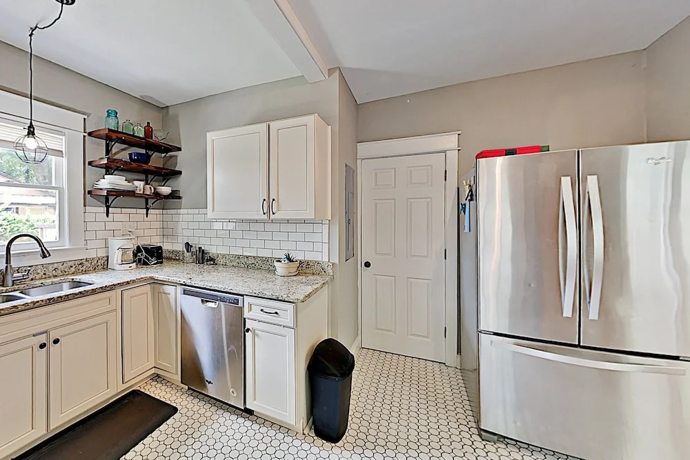807ehs4x 2 Bedroom Home