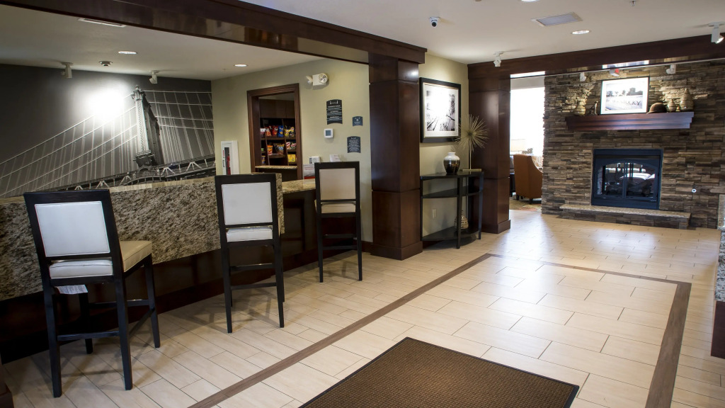 Staybridge Suites - Lexington S Medical Ctr Area by IHG