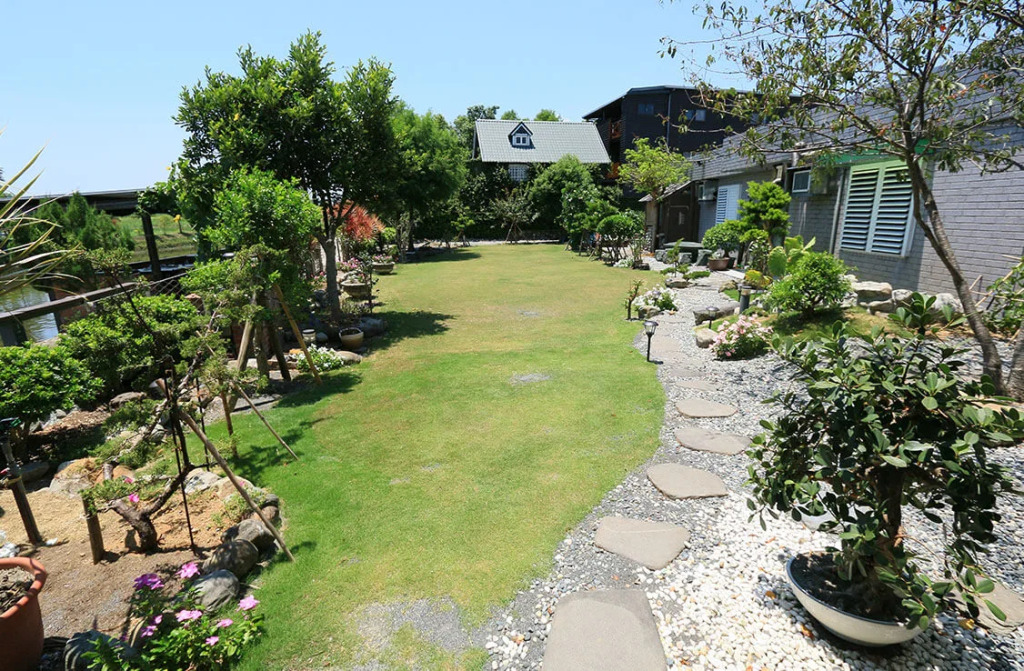 RiversideVilla