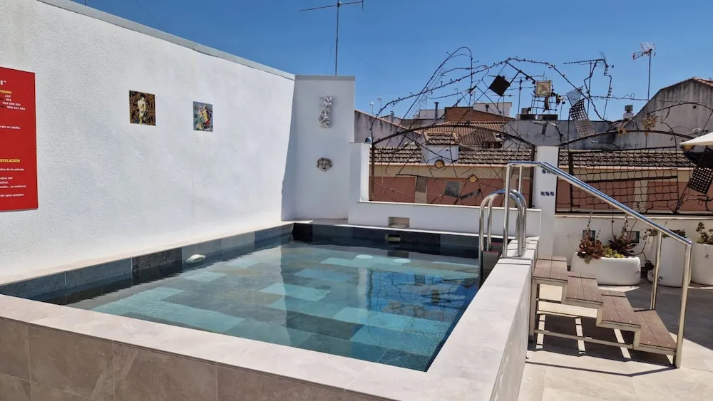 Hotel Oleum - Parking Gratuito bajo disponibilidad y reserva previa
