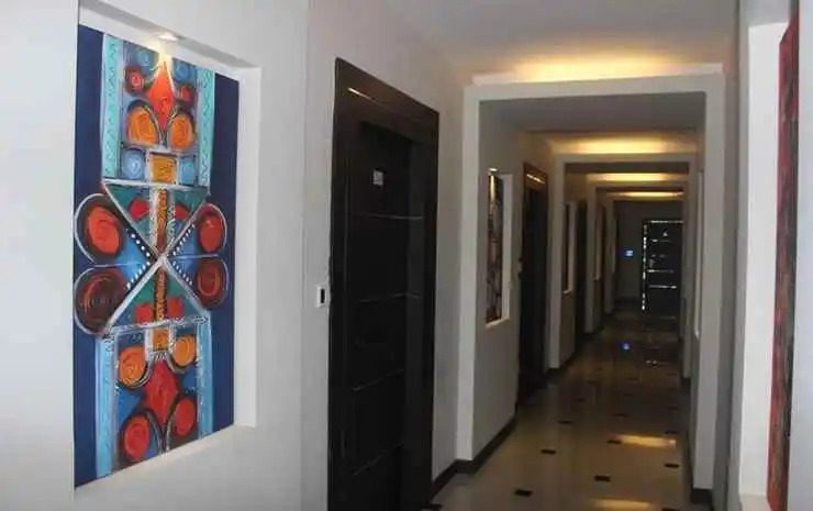 Royal Global Hotel