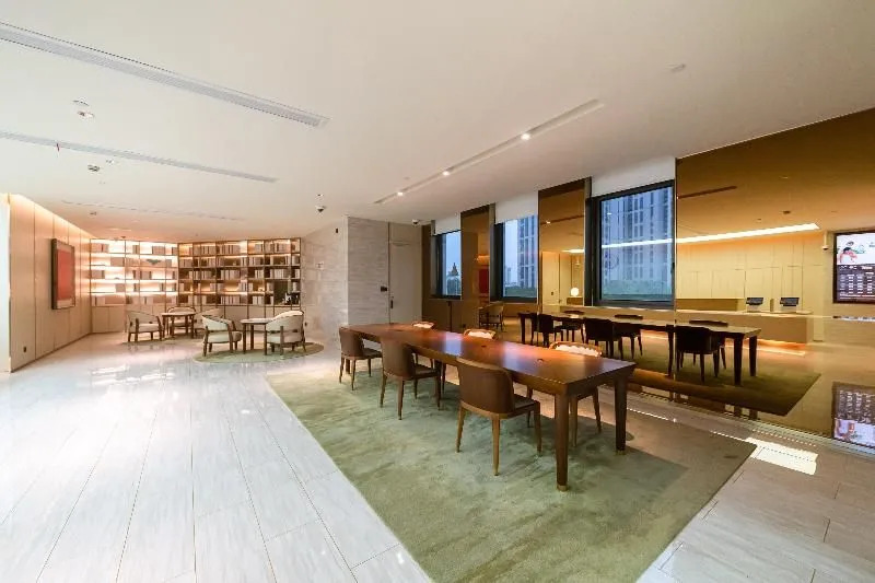 Ji Hotel (Shanghai Orient Yide City)