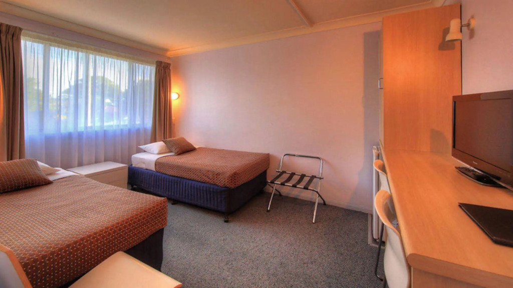 Bay Air Motel