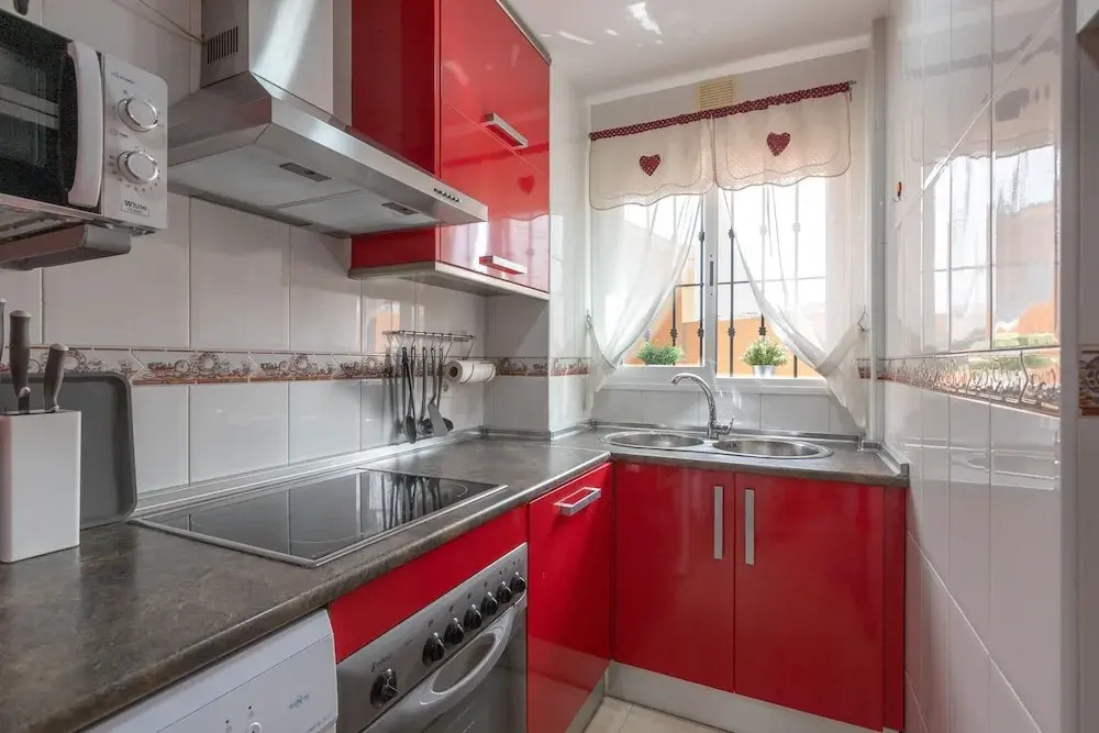De Ronda in Co n With 1 Bedrooms and 1 Bathrooms